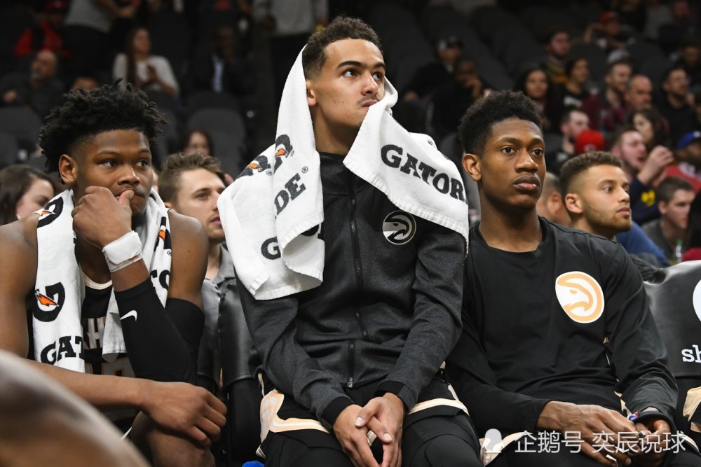  特雷杨复出老鹰击败尼克斯  